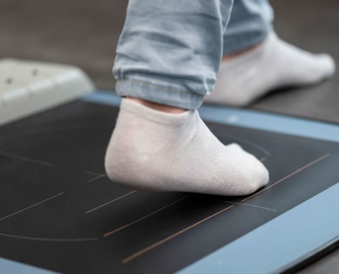 Elektronische Fußdruckmessung auf Messplatte